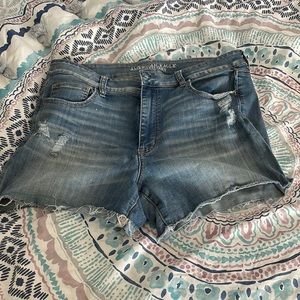 American eagle super super stretch shorts